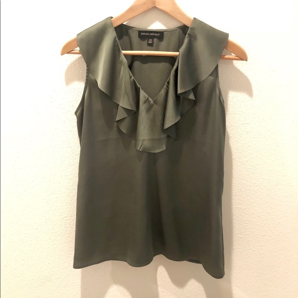 Banana Republic Ruffle V-neck Tank Top XS - Picture 3 of 10